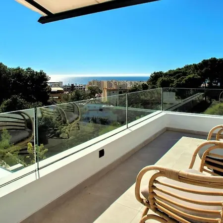 A Beautiful, Modern 4 Bed In Center Apartment Marbella