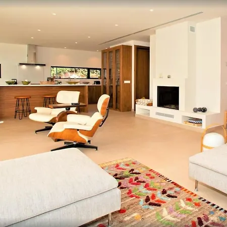 A Beautiful, Modern 4 Bed In Center * Marbella
